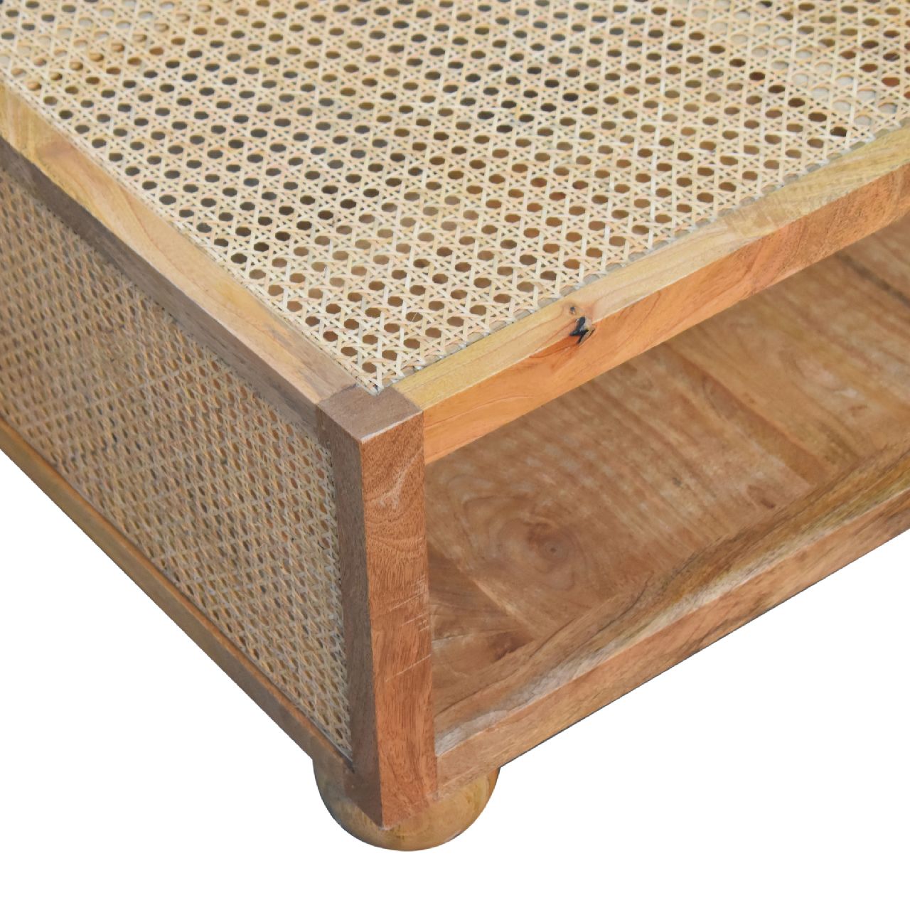 in3464 large rattan coffee table