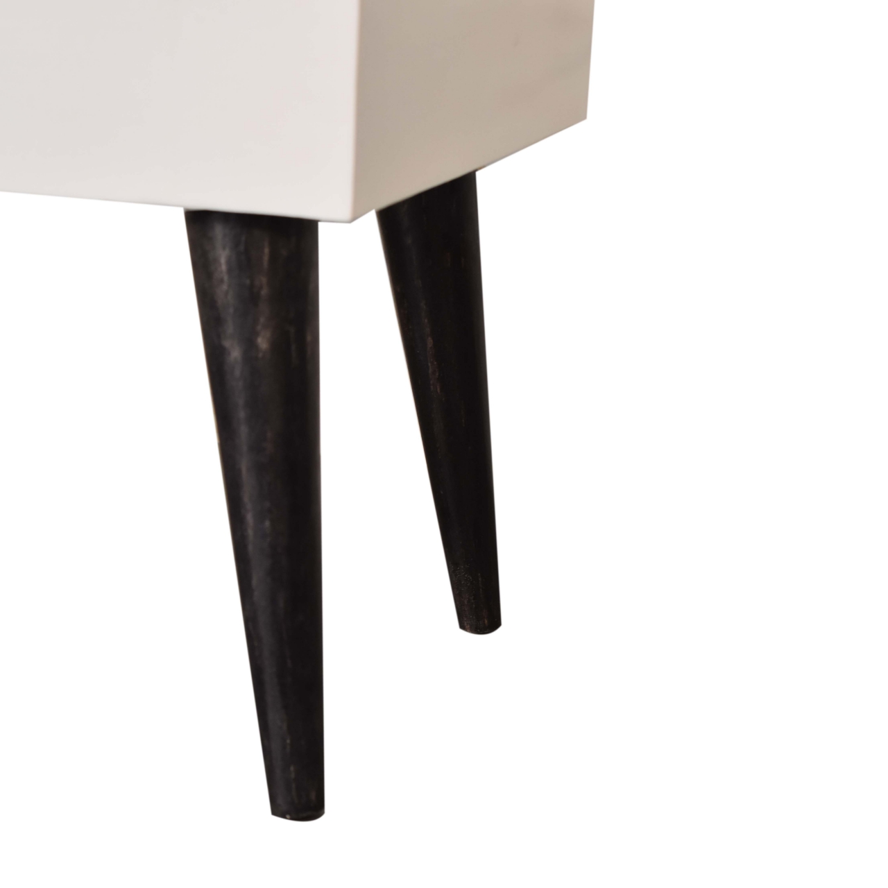 in1584 prima coffee table